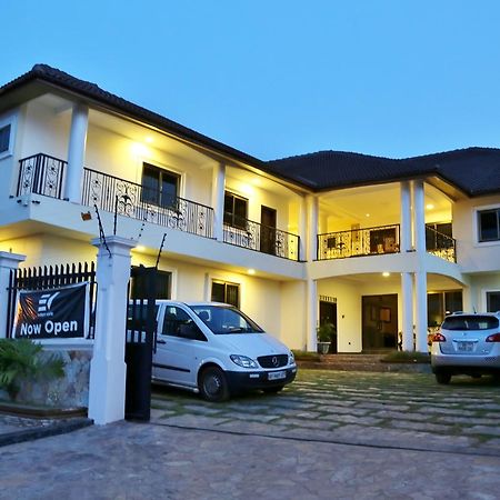 Eden Vale Hotel&Executive Training Centre Ajiringano Exterior foto